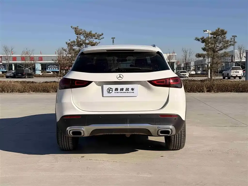 Mercedes-Benz GLA — фото 10