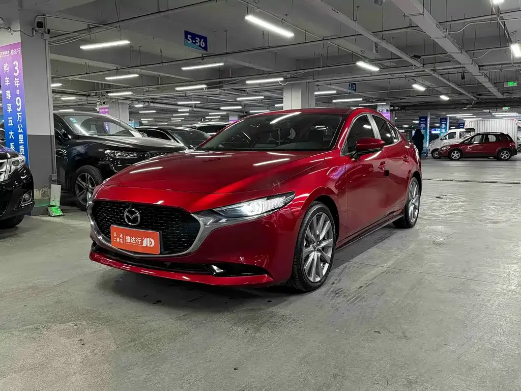 Mazda 3 Axela — фото 1