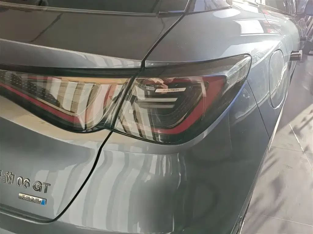 BYD Seal 06GT — фото 2