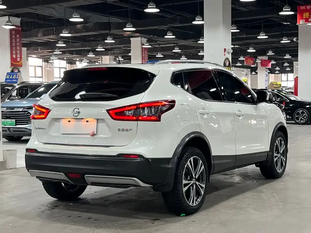 Nissan Qashqai — фото 3