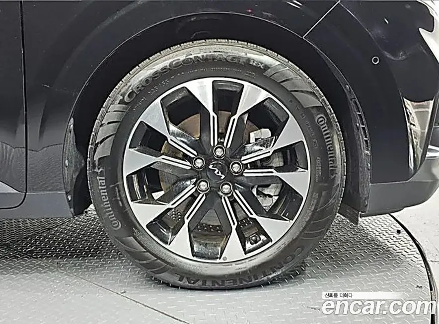 Kia Carnival — фото 10