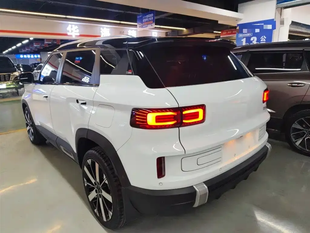 Geely Icon — фото 2