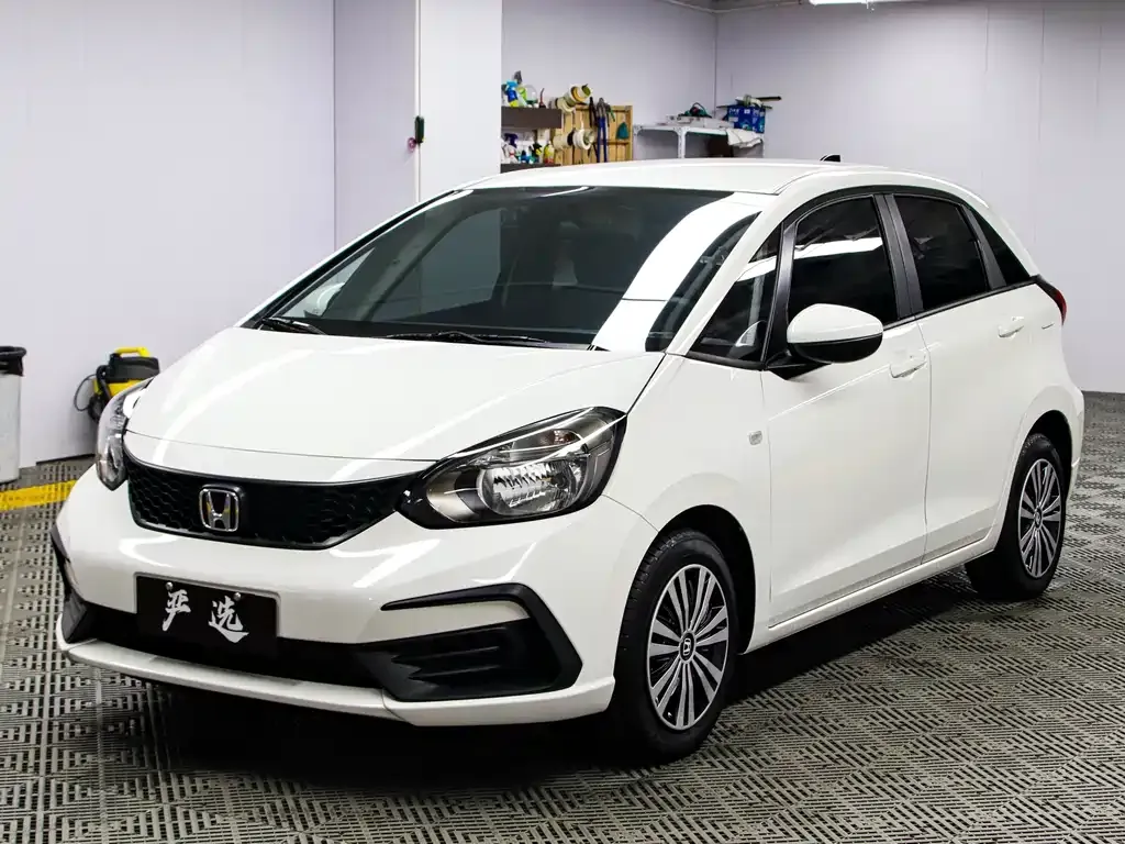 Honda Fit — фото 1