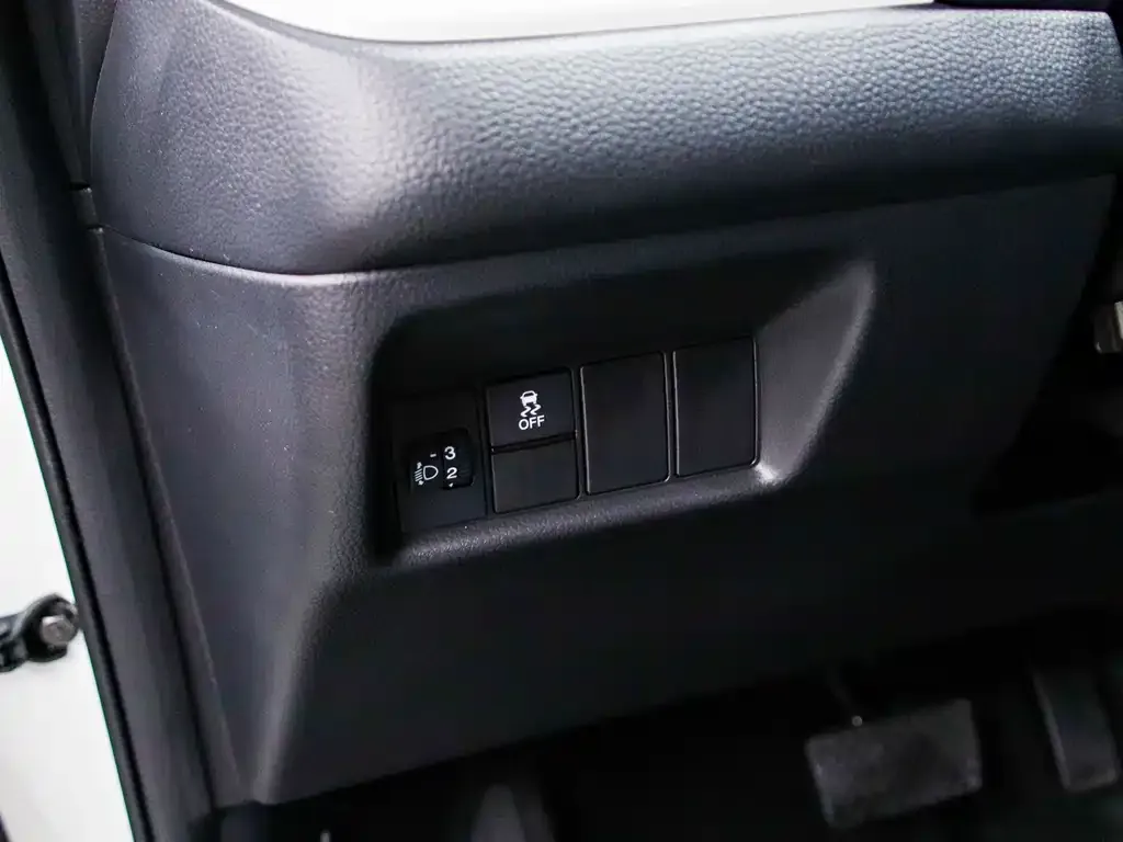 Honda Fit — фото 9