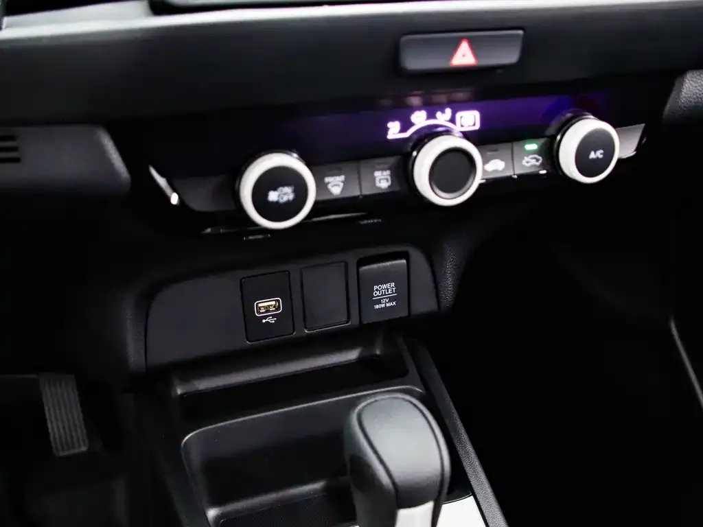Honda Fit — фото 7
