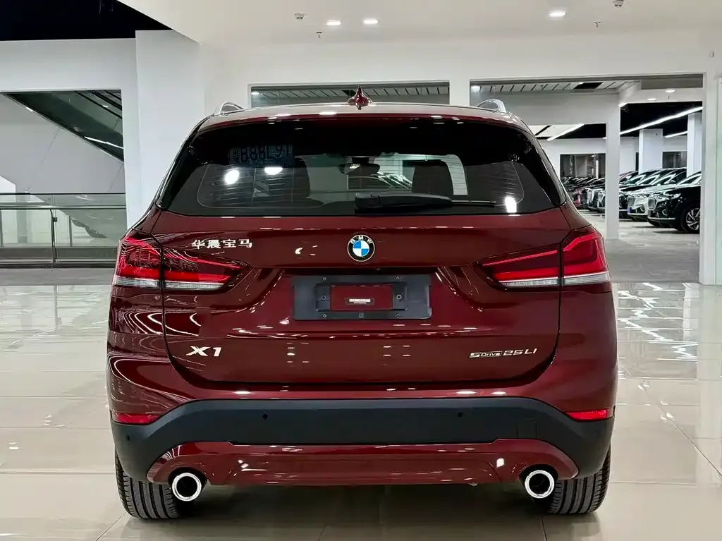 BMW X1 — фото 3