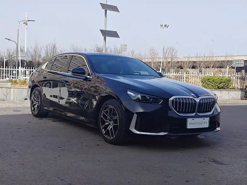 BMW i5 — фото 6