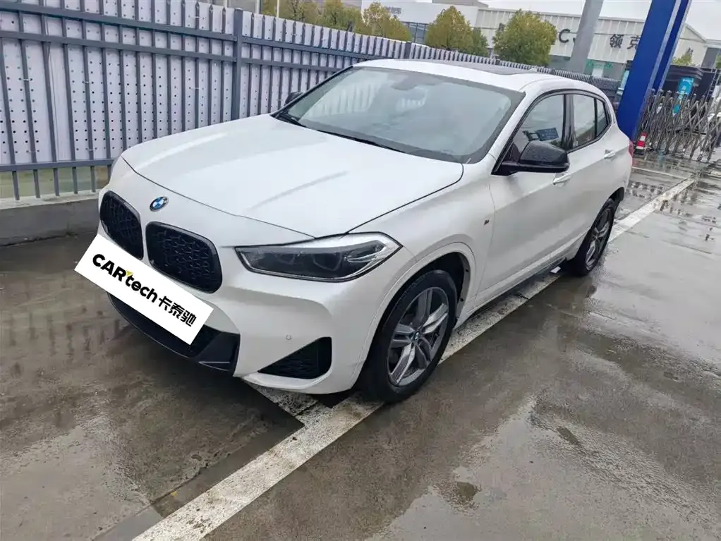 BMW X2 — фото 1
