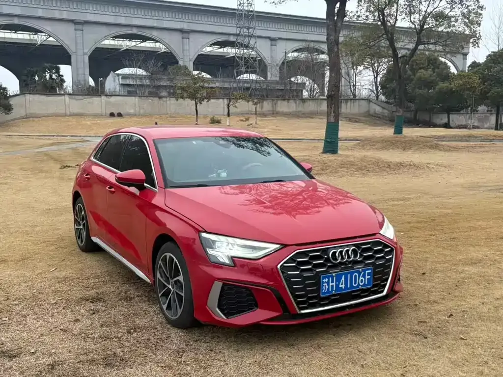 Audi A3 — фото 1