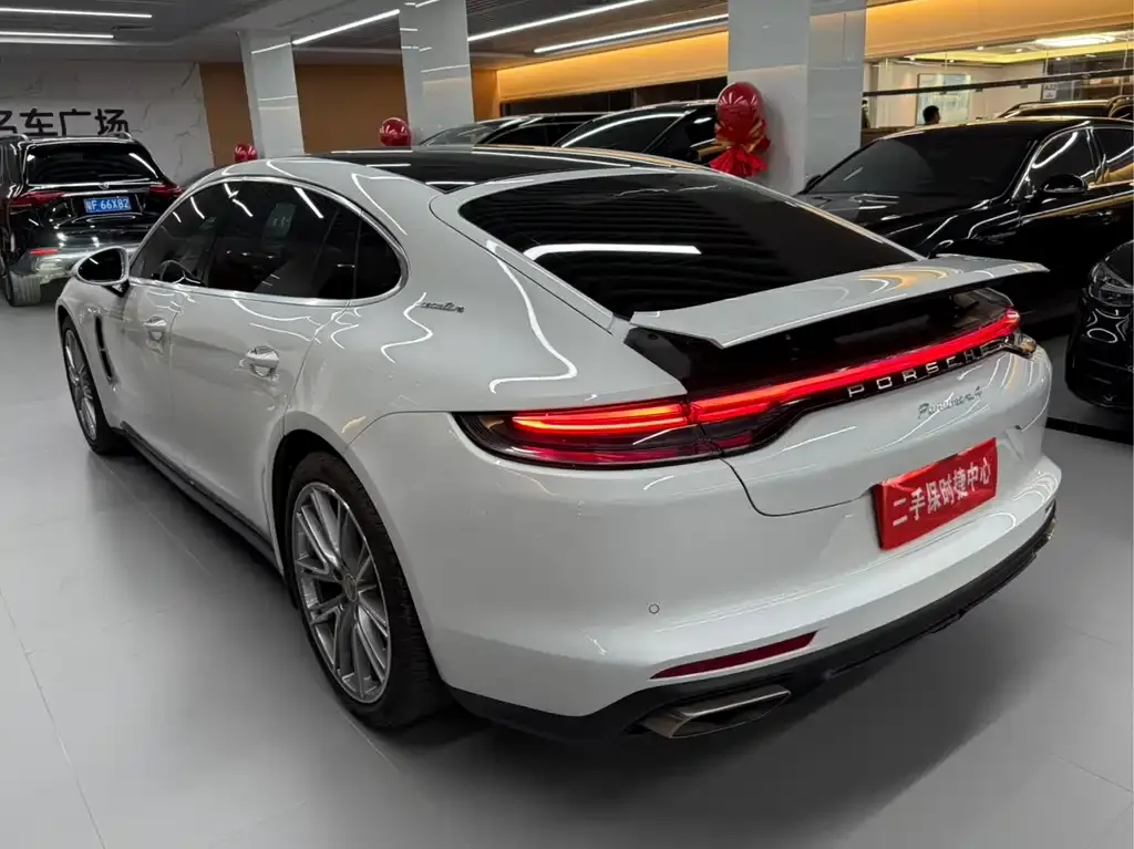 Porsche Panamera — фото 4