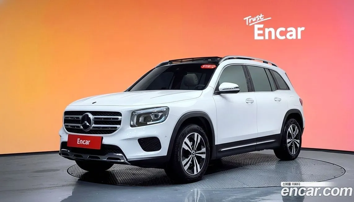 Mercedes-Benz GLB-Class — фото 1
