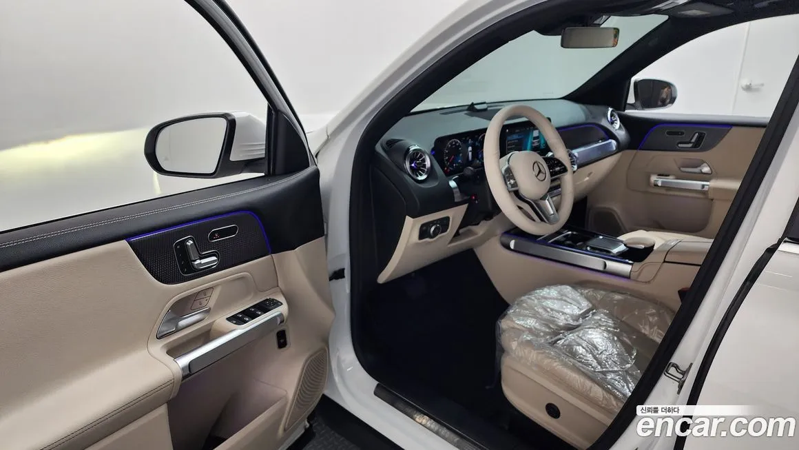 Mercedes-Benz GLB-Class — фото 2