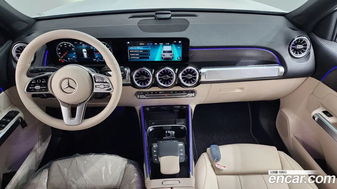 Mercedes-Benz GLB-Class — фото 10