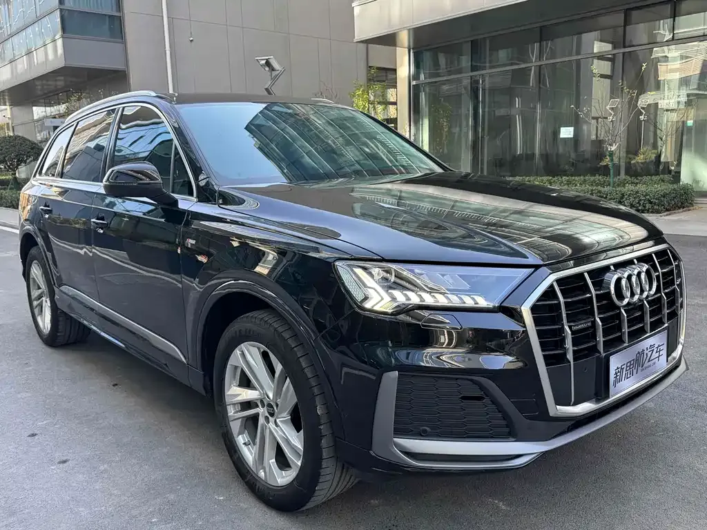 Audi Q7 — фото 5