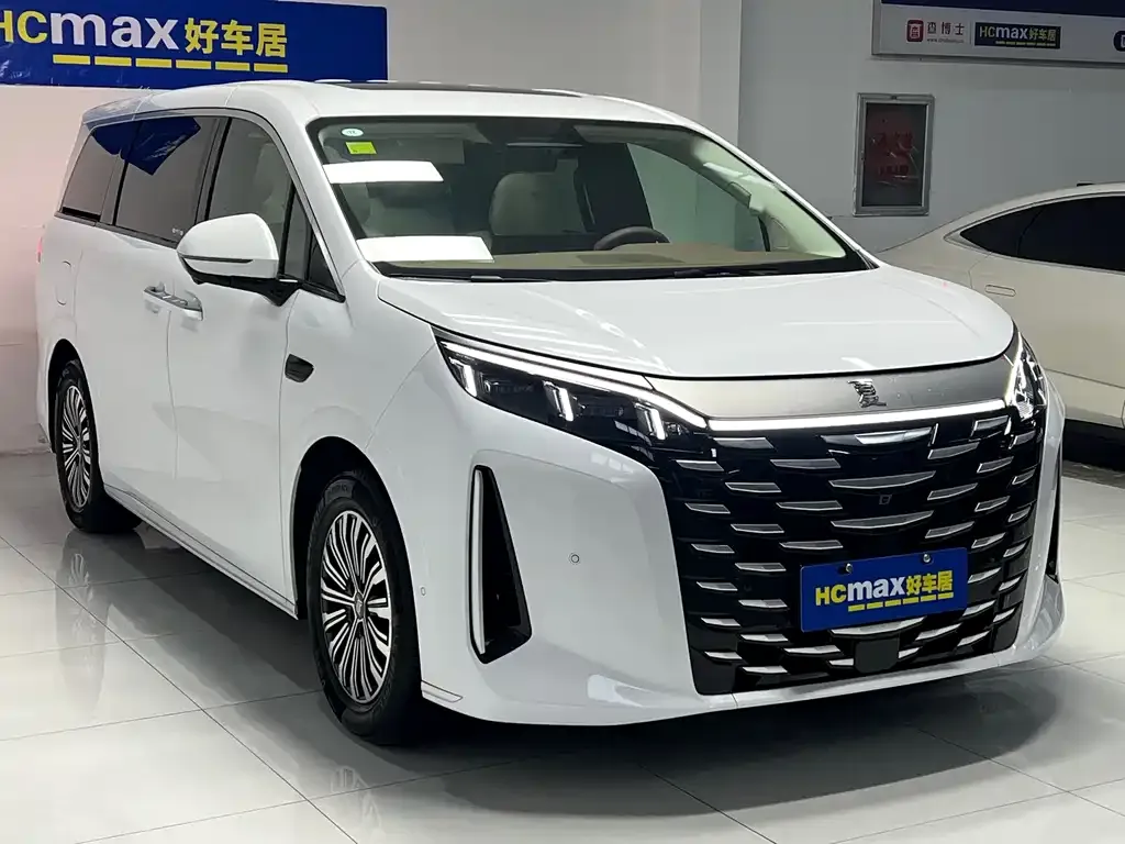 BYD Xia — фото 8