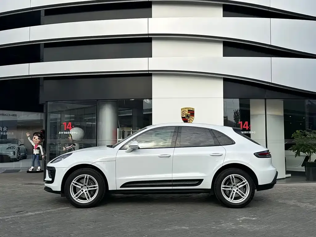 Porsche Macan — фото 10
