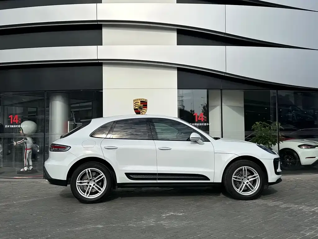 Porsche Macan — фото 7