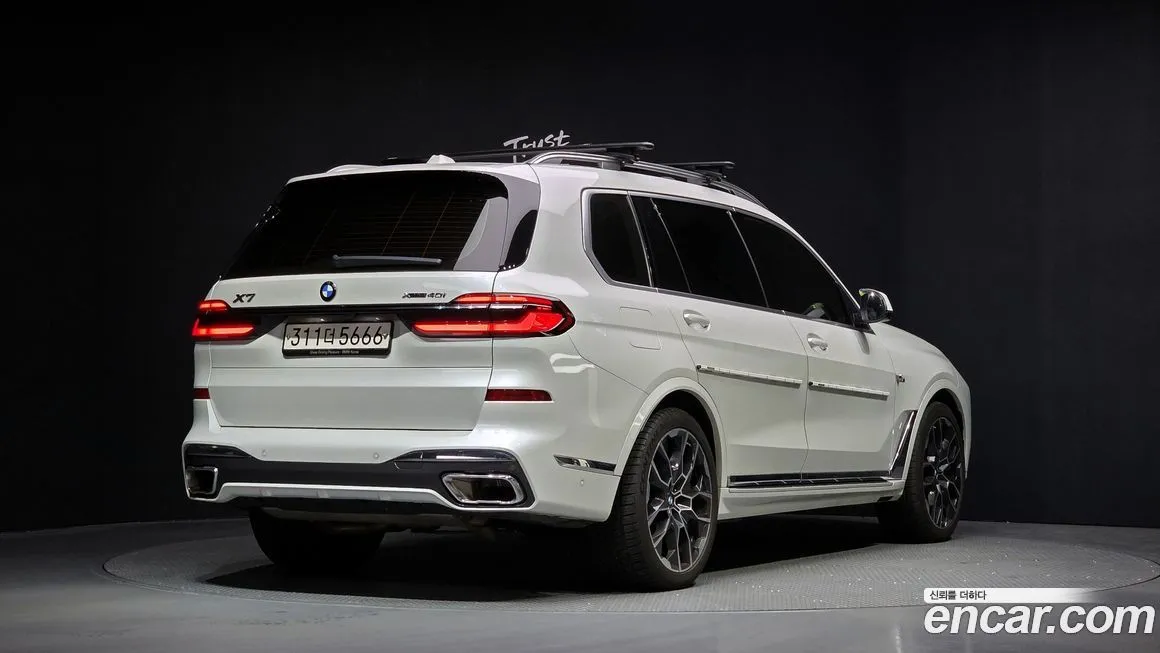 BMW X7 — фото 3