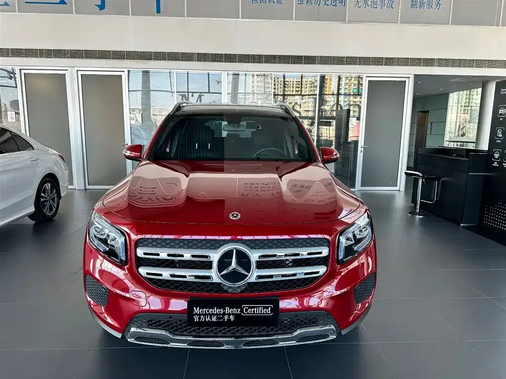 Mercedes-Benz GLB — фото 10