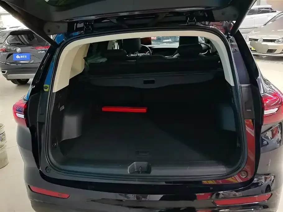 Buick Envision Plus — фото 8