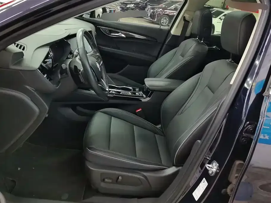 Buick Envision Plus — фото 6