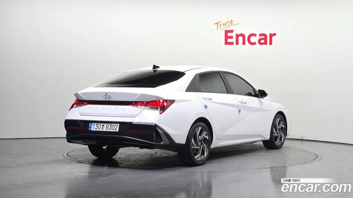 Hyundai AVANTE — фото 3