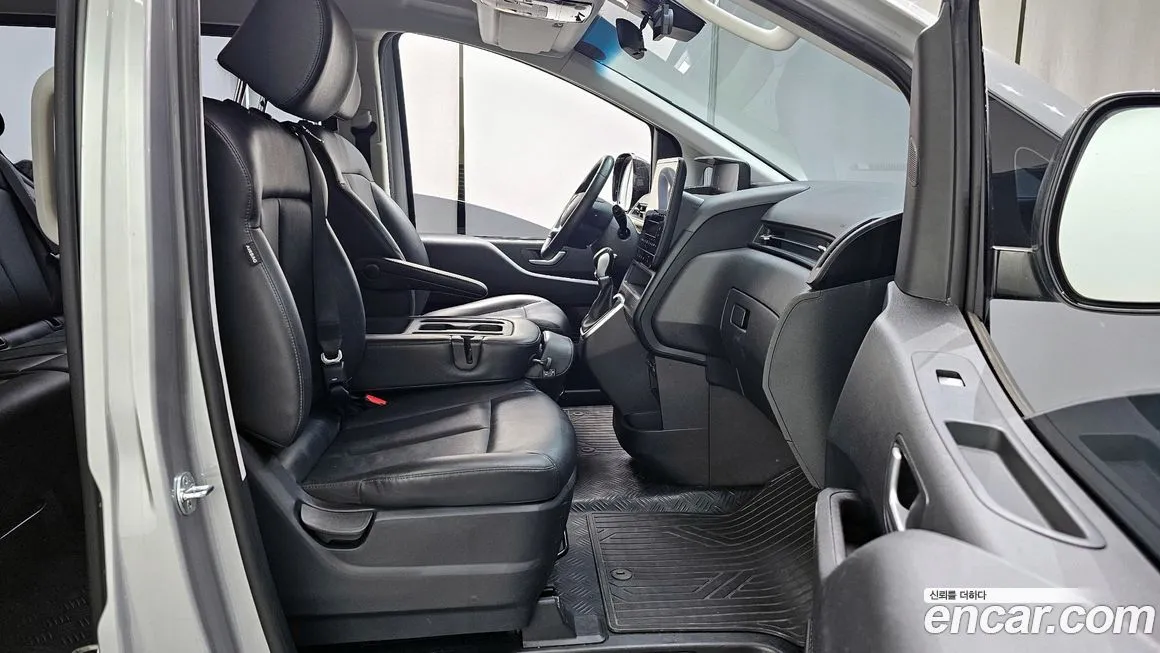 Hyundai Staria — фото 6