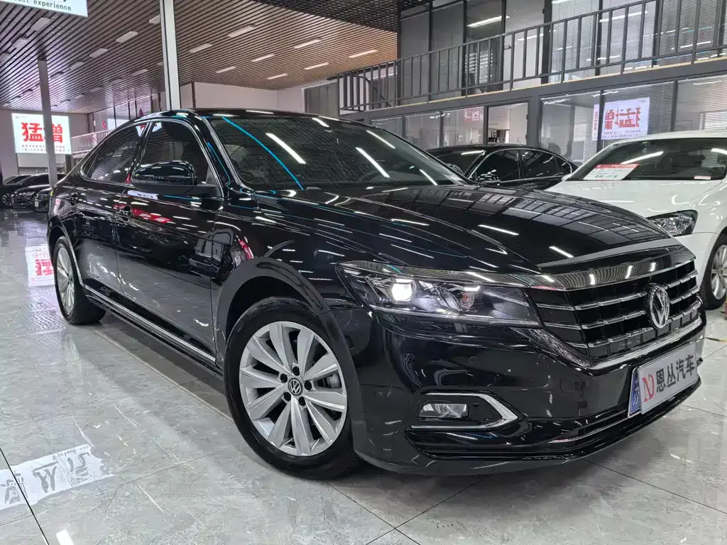 Volkswagen Passat — фото 3