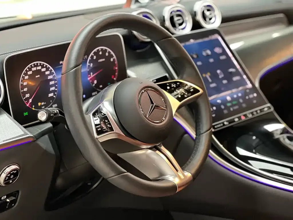 Mercedes-Benz GLC — фото 3