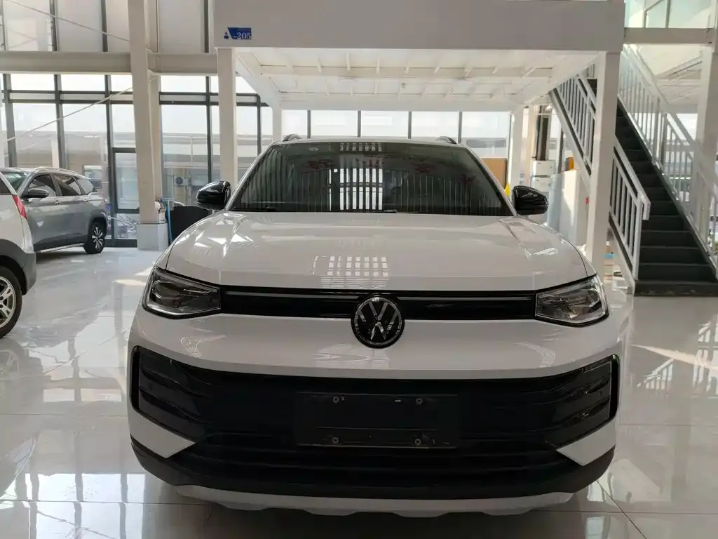 Volkswagen Tharu — фото 5