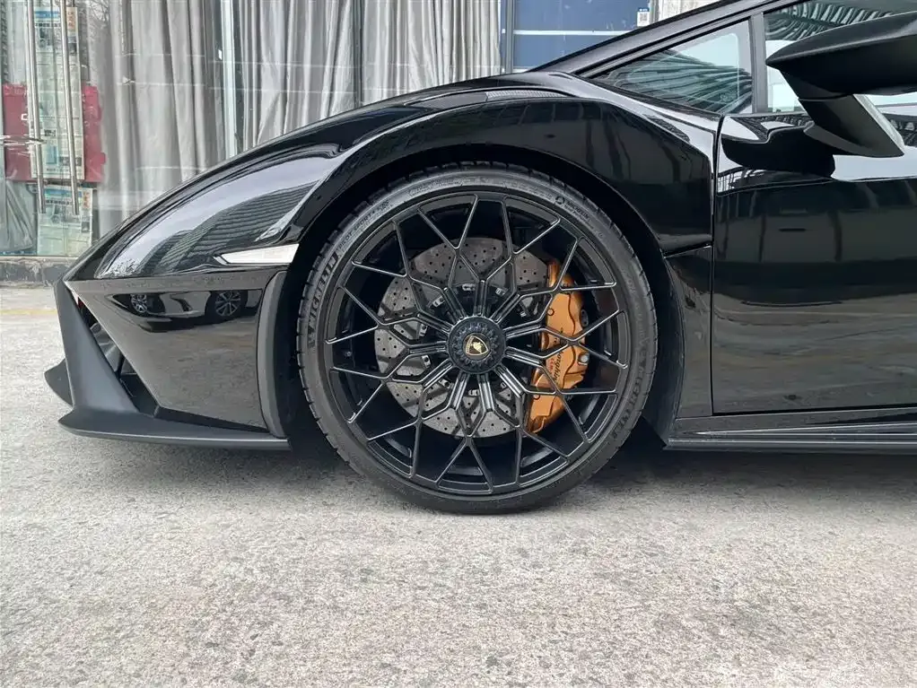 Lamborghini Huracan — фото 6