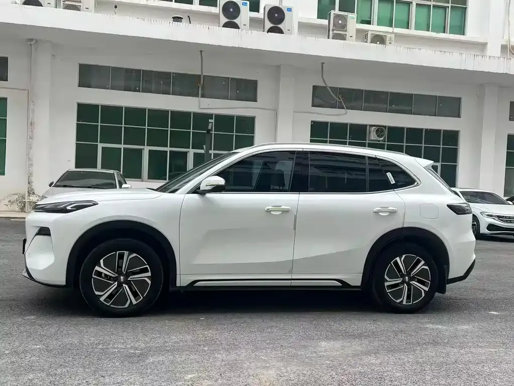 Geely 银河星舰7 — фото 9
