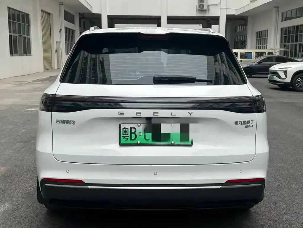 Geely 银河星舰7 — фото 6