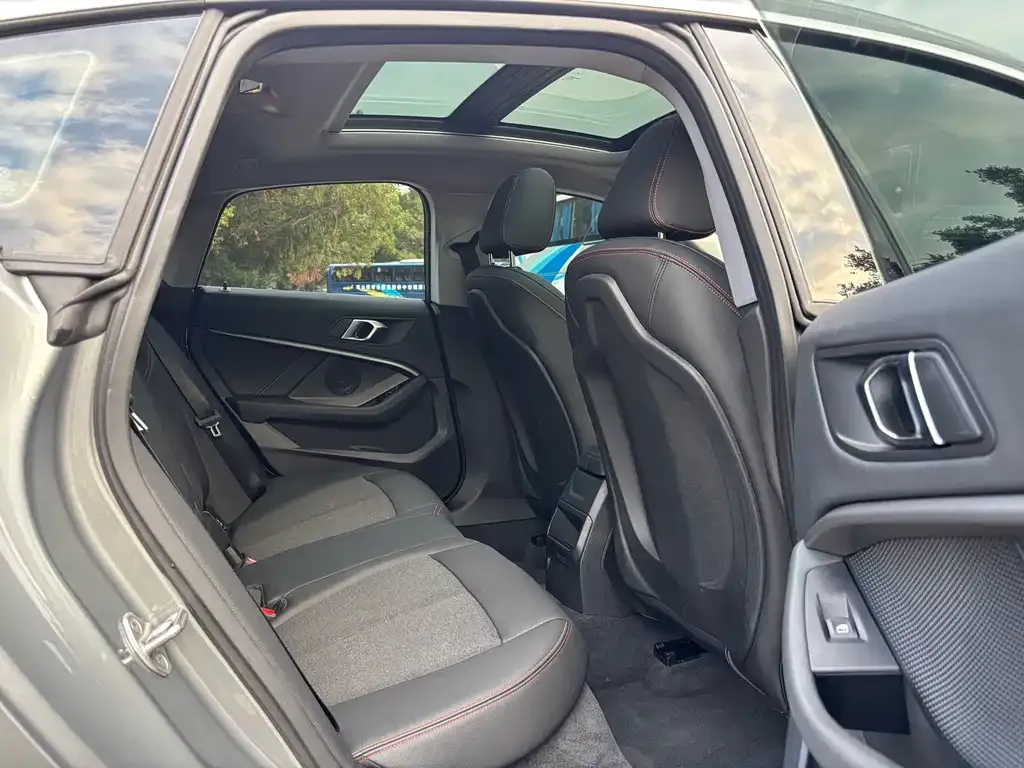 BMW 2 Series (Import) — фото 2