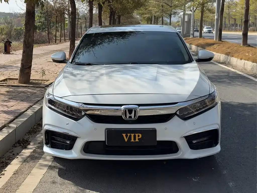 Honda Inspire — фото 1