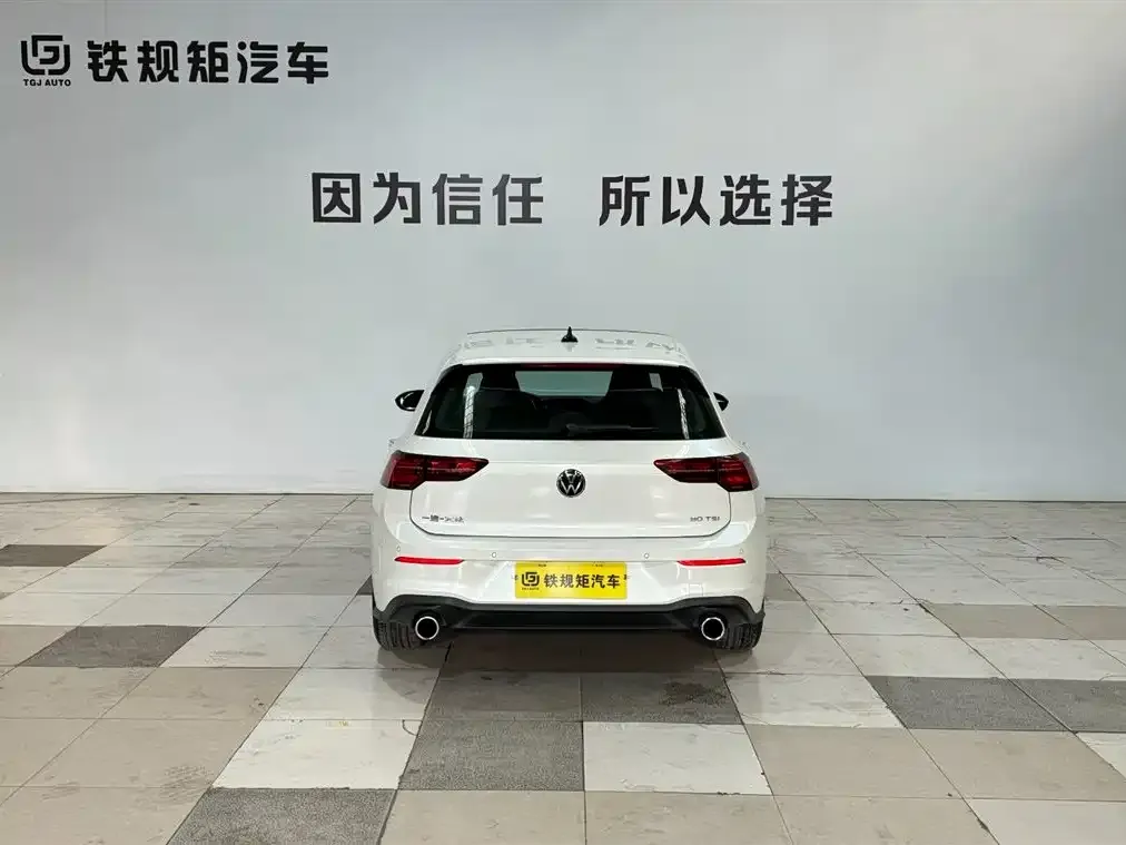 Volkswagen Golf GTI — фото 10
