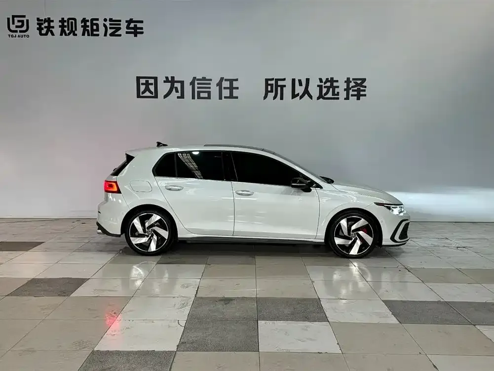 Volkswagen Golf GTI — фото 8