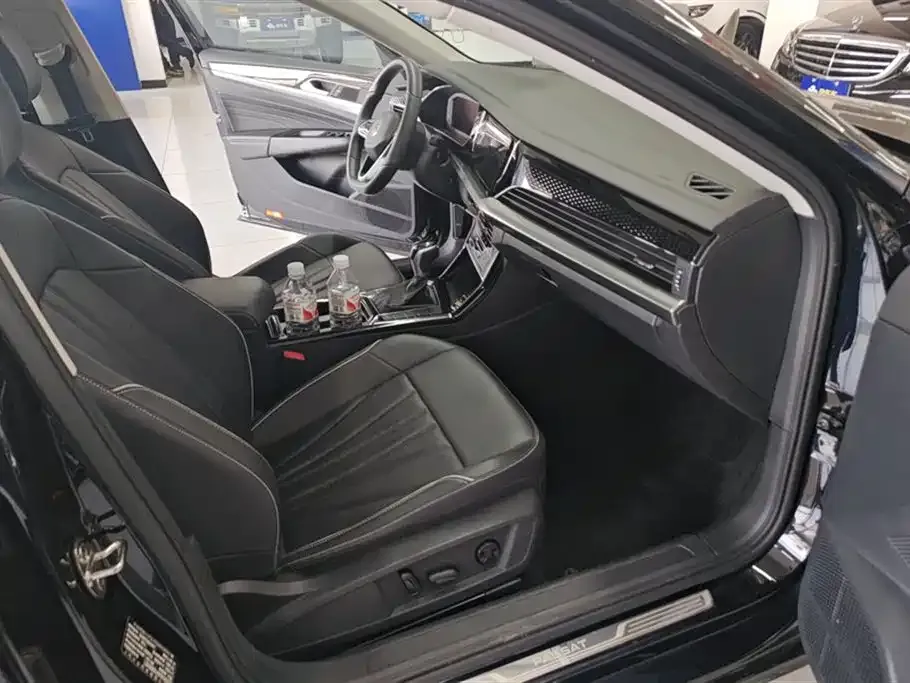 Volkswagen Passat — фото 2