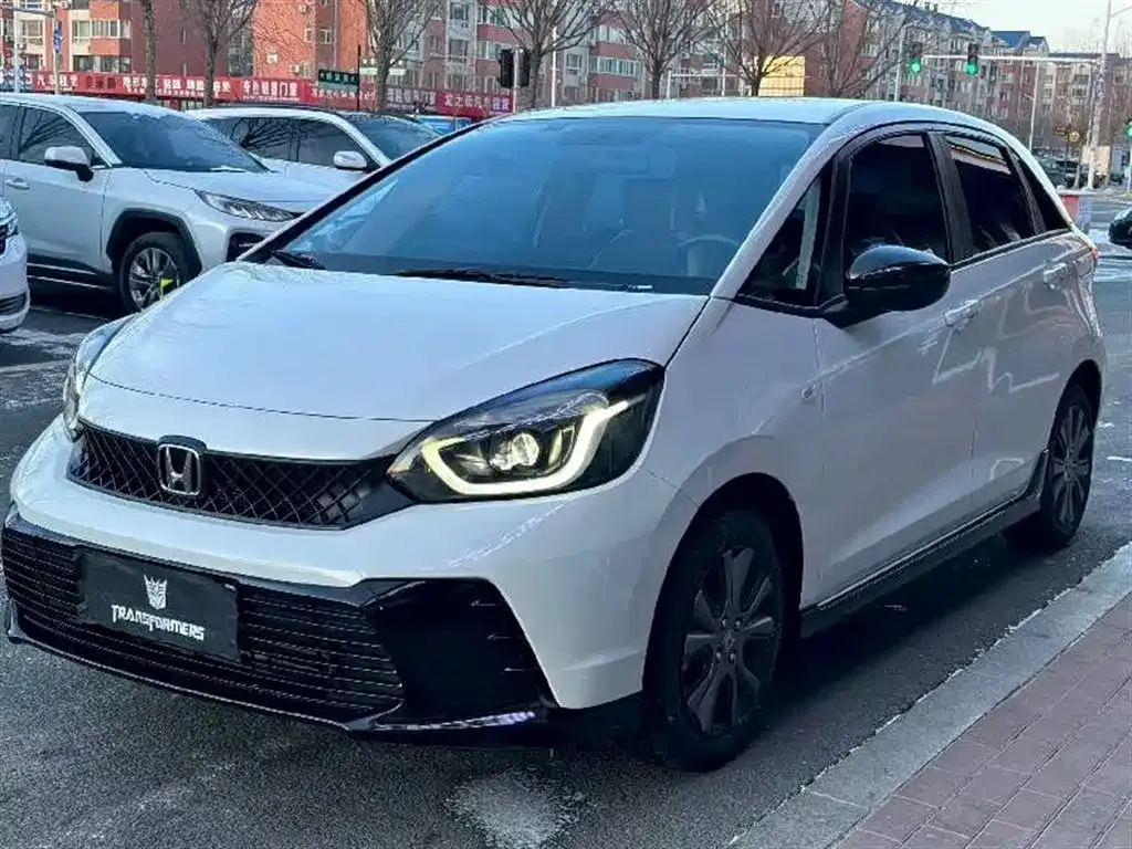Honda Fit — фото 5