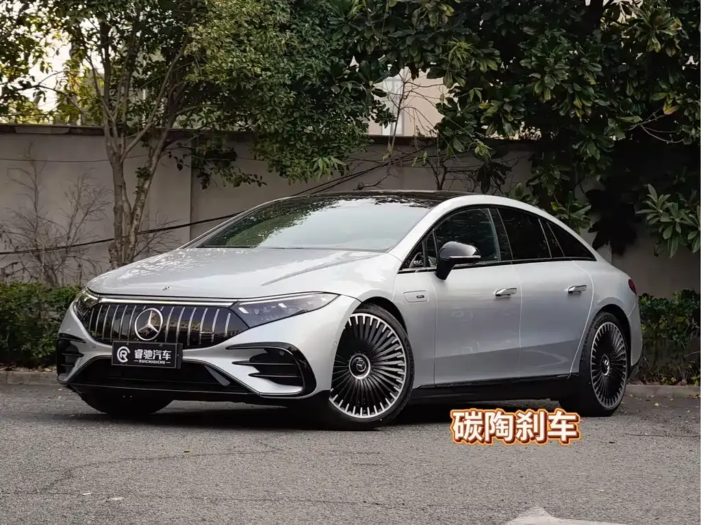 Mercedes-Benz EQS AMG — фото 1