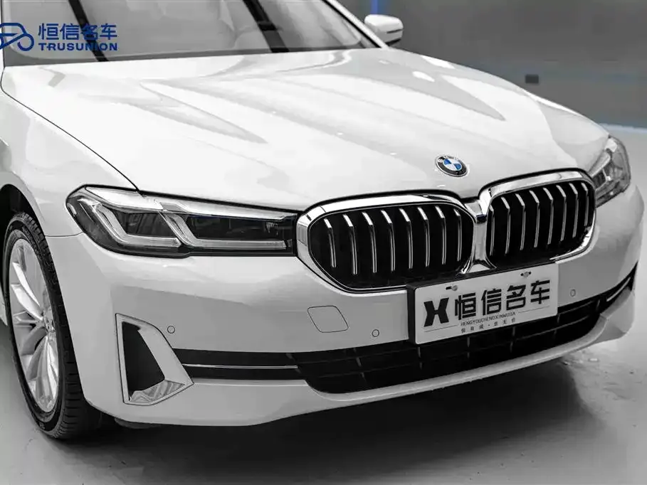 BMW 5 Series — фото 8