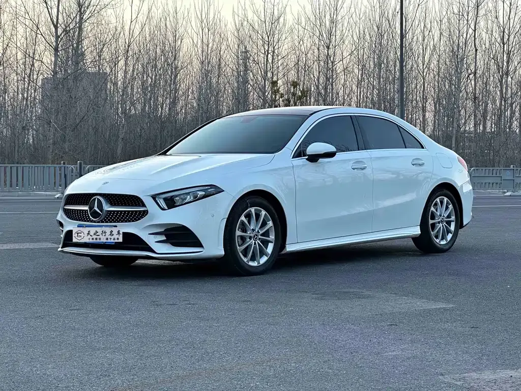 Mercedes-Benz A-Class — фото 1