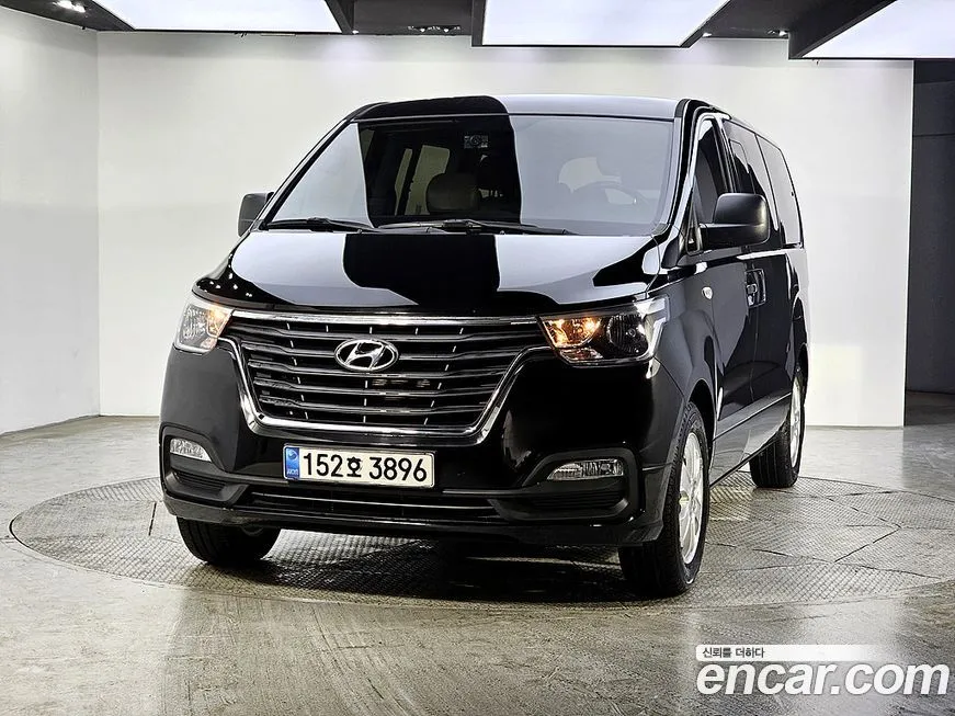 Hyundai Starex — фото 4