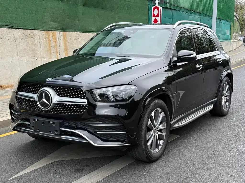Mercedes-Benz GLE — фото 1