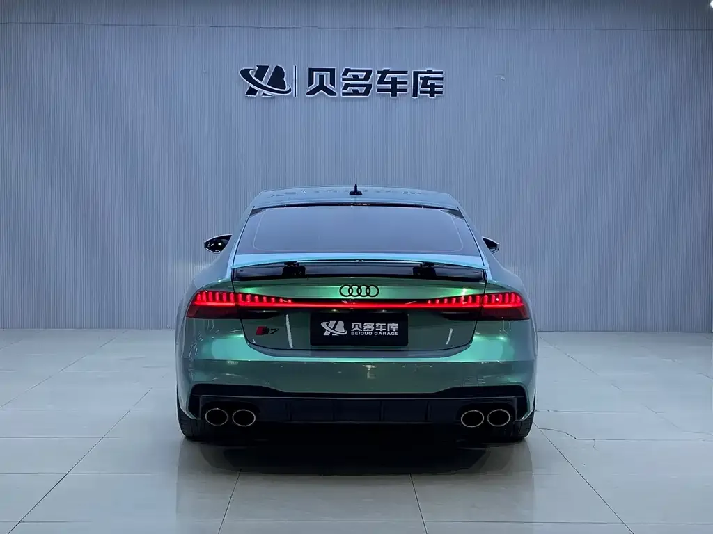 Audi S7 — фото 2