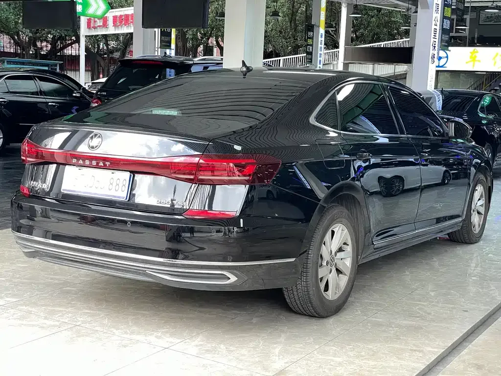 Volkswagen Passat — фото 3
