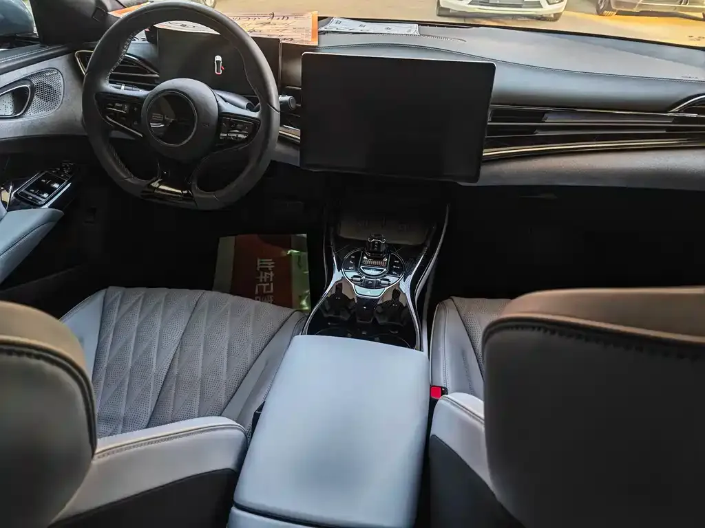BYD Seal — фото 6