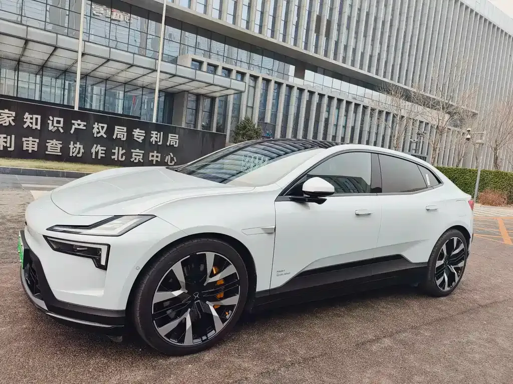 Polestar Polestar 4 — фото 1