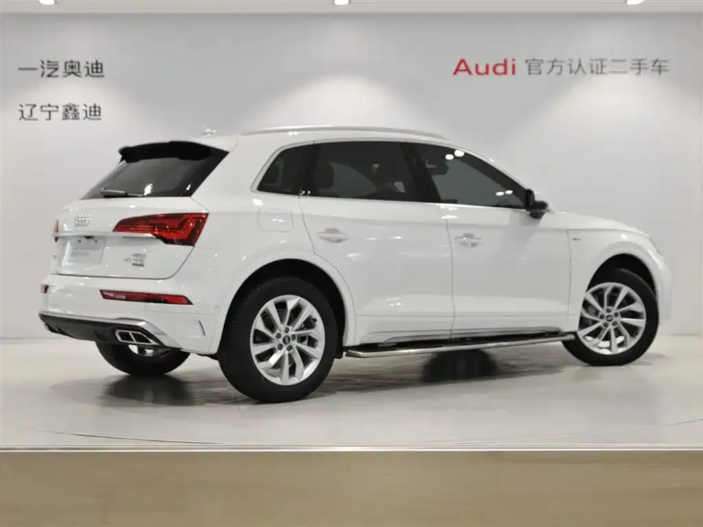 Audi Q5L — фото 2