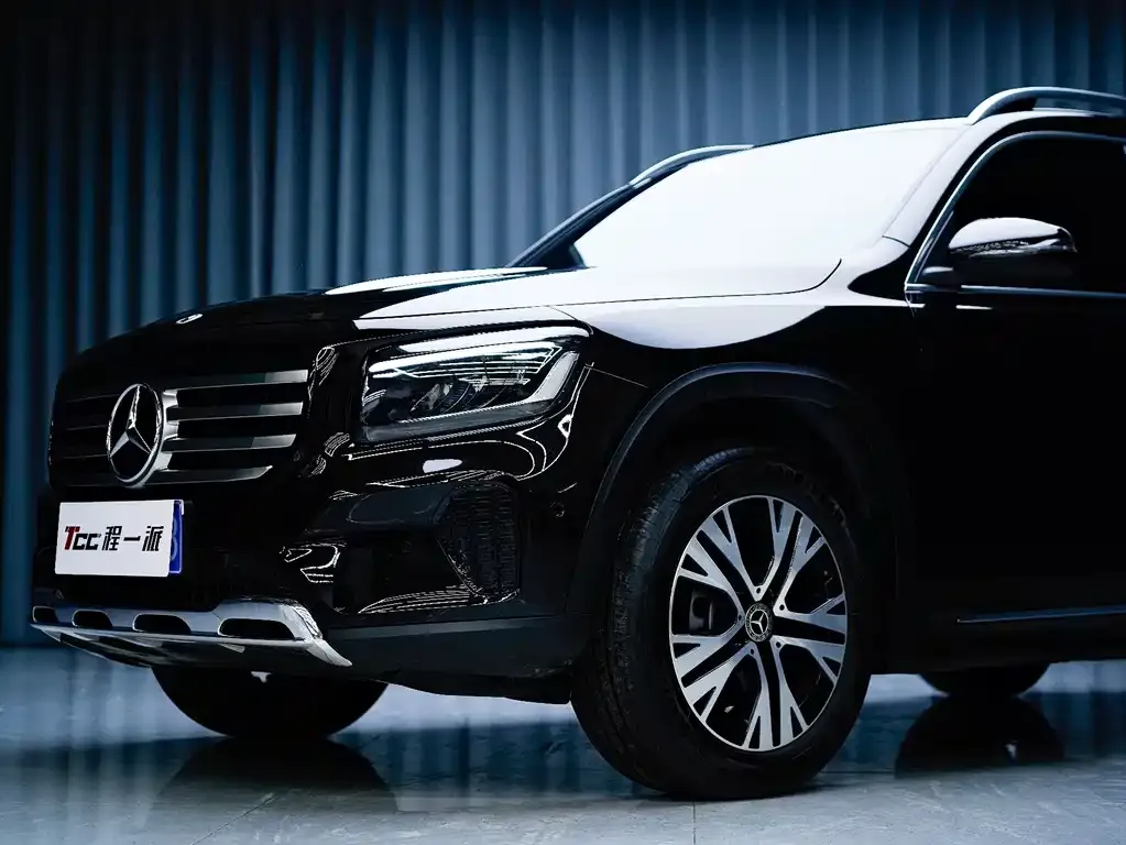 Mercedes-Benz GLB — фото 7